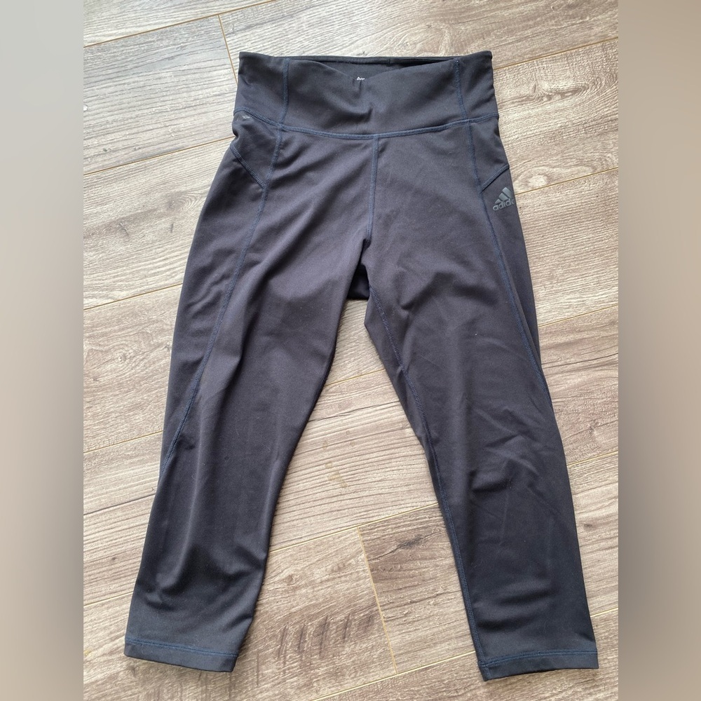 CLEAROUT Adidas Black Capri Workout Leggings